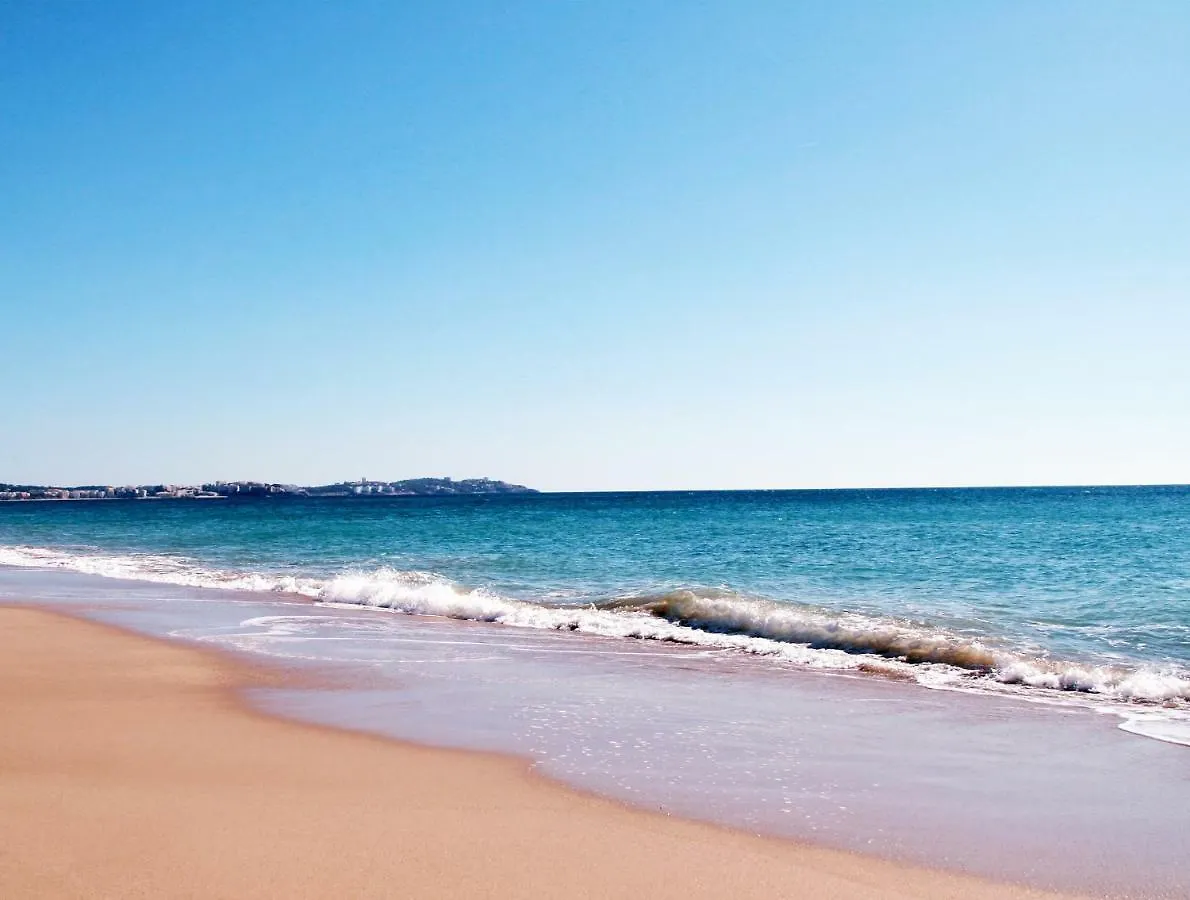 Golive Esquirol Beach Cambrils 0*,  España